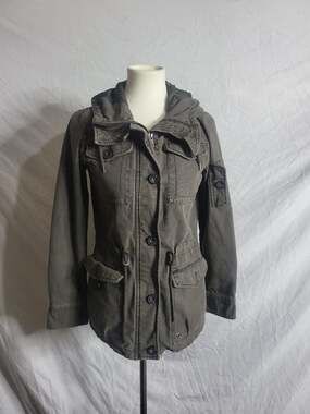 Levi's Women's Cotton Four Pocket Hooded Military Field Anorak Jacket